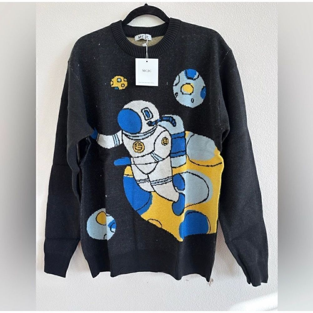 NEW Boutique Men's Black Crewneck Sweater  Astronaut Print size XXL